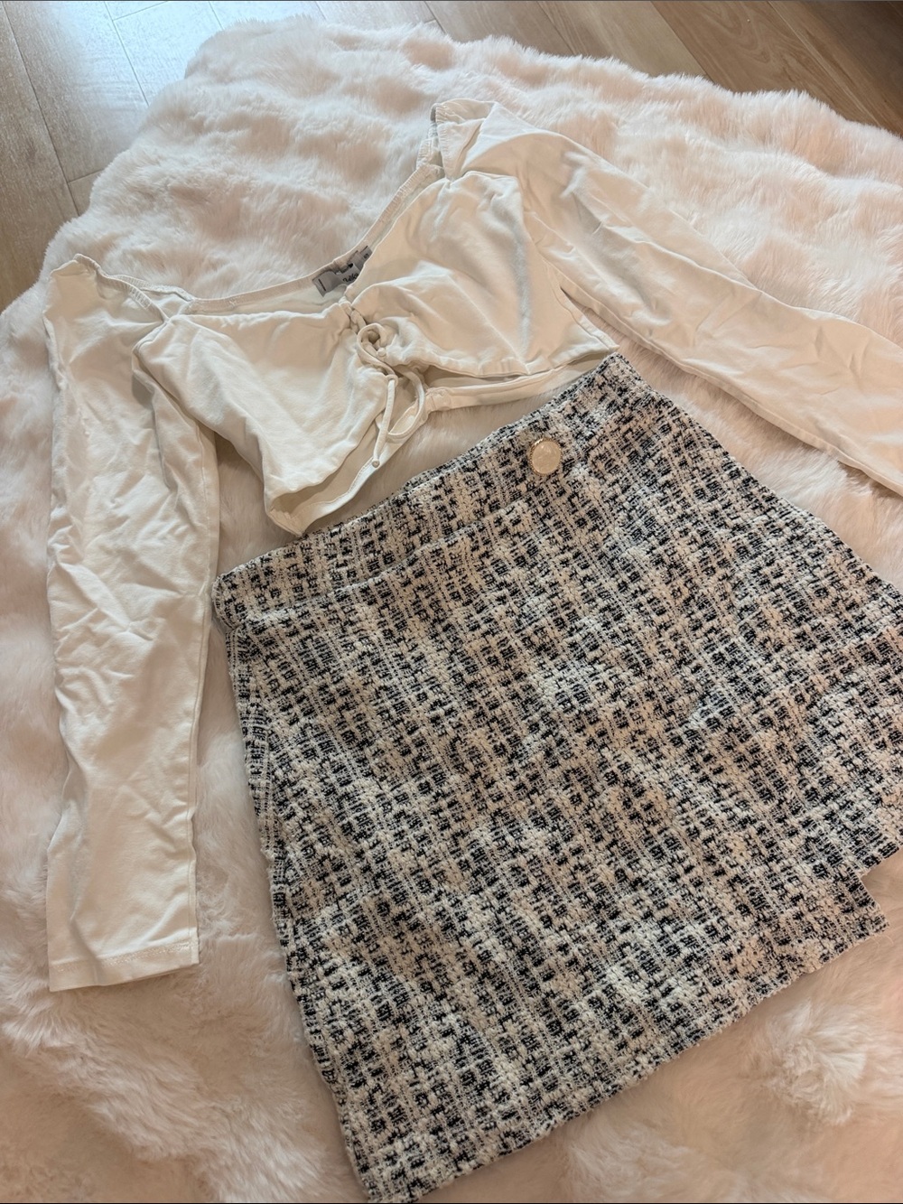 Bundle! Thirty Thirty Tweed Mini Skirt in Black and Cream